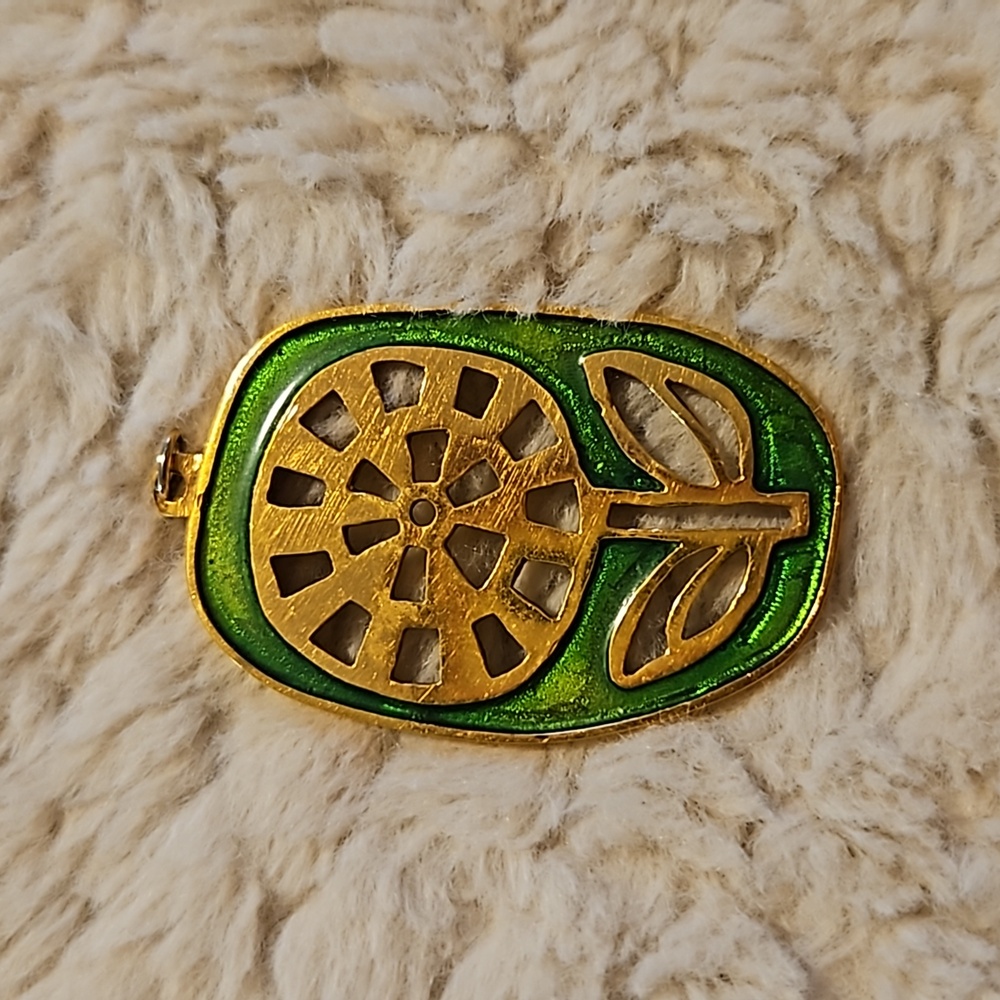 #0150 Green flower necklace pendant